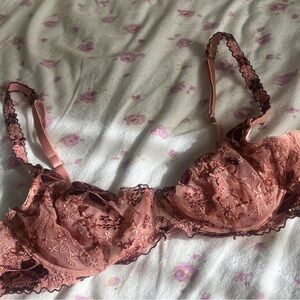 Floral Embroidered Pink Bra 🌸✨